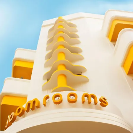 Bloomrooms @ New Delhi Railway Station